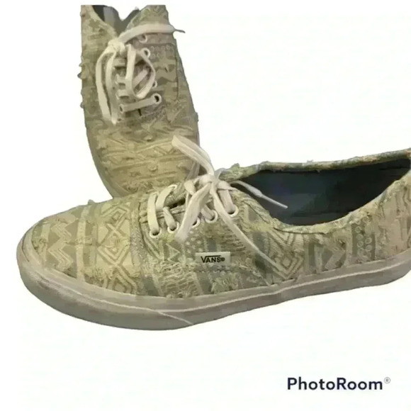 Vans light denim and cream distressed‎ sneakers, size 10 - Picture 1 of 4